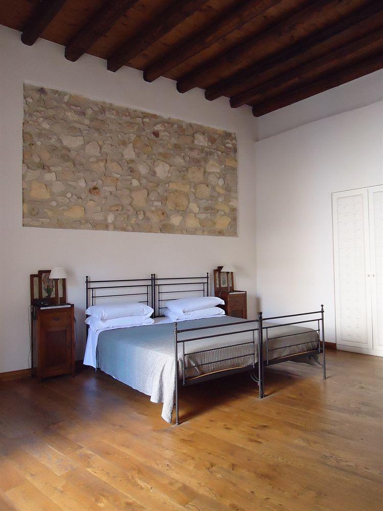 Allotjament i esmorzar Palazzo Del Sale 3*